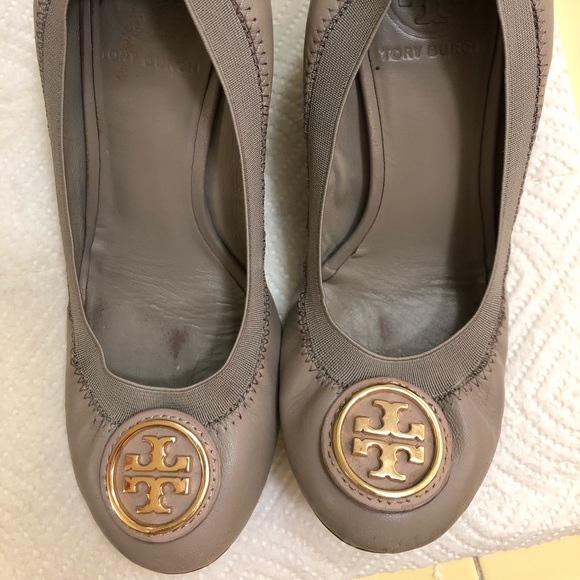 Tory Burch Wedge Sandals ( Jolie Style ) - Picture 4 of 8